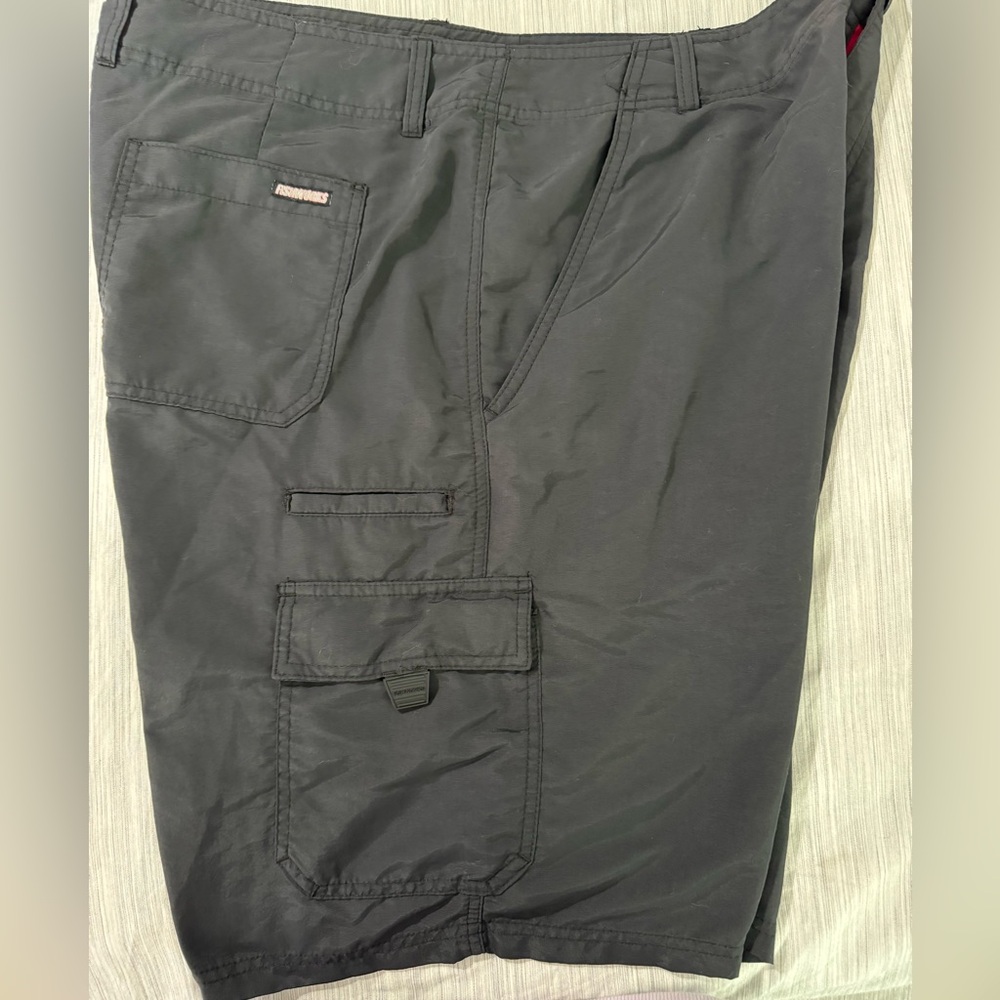 Fishworks Shorts Men’s 36